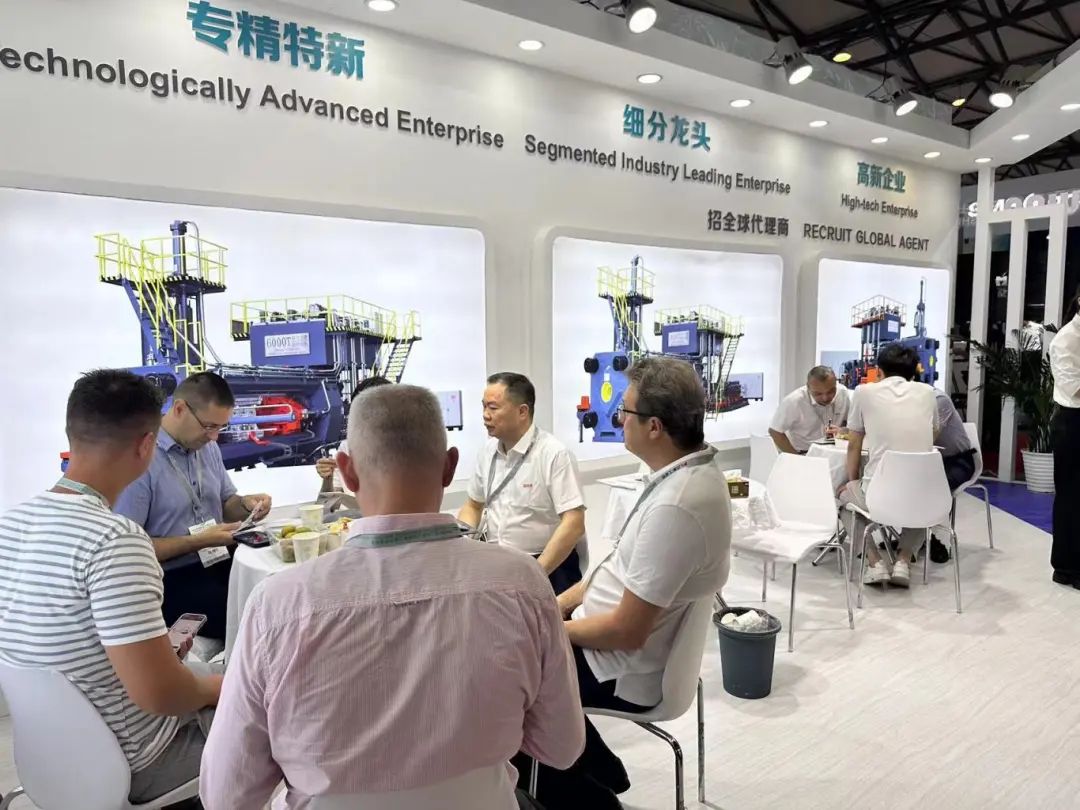 高效、節(jié)能、穩(wěn)定！萬格士新型高端擠壓機上海鋁展備受矚目